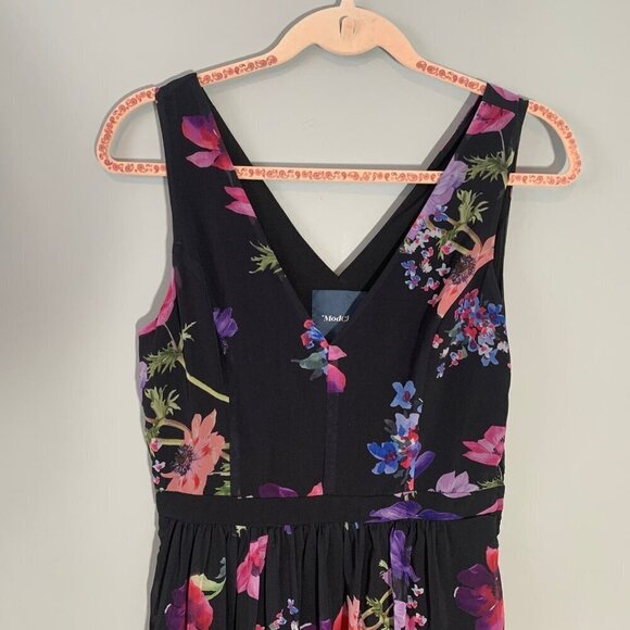 Modcloth dark spring florals v-neck lined flowy floor length maxi dress - Picture 2 of 10